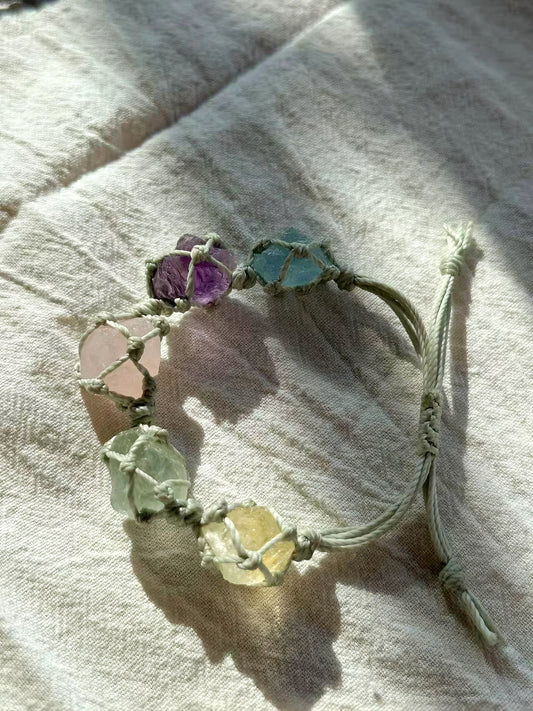 Five-colored crystal braided bracelet
